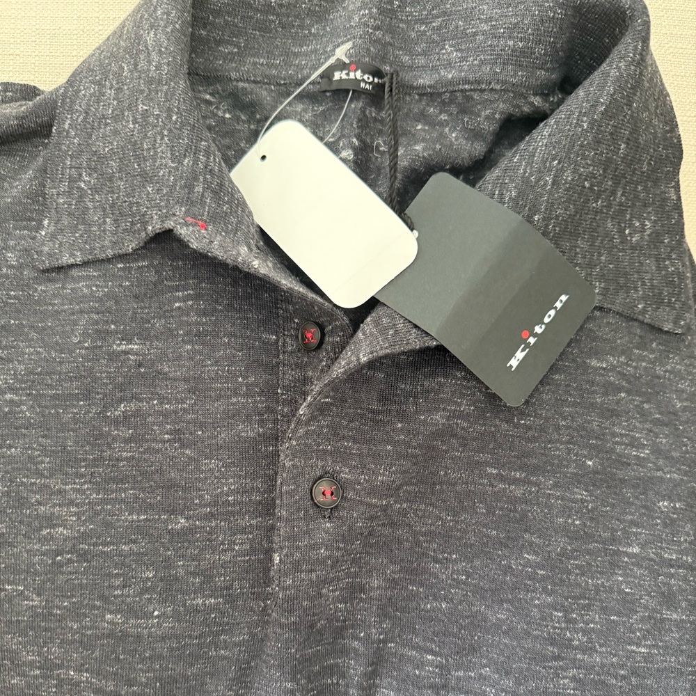 Kiton
polo-collar button-fastening polo shirt - Picture 6 of 8